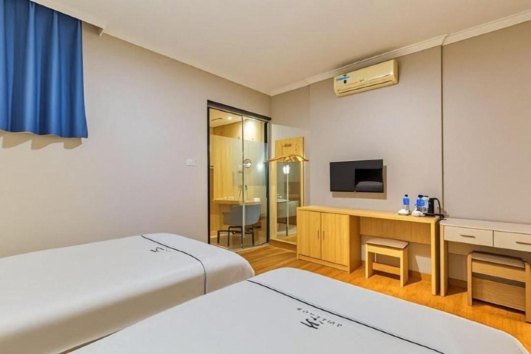 Qiqiaowu Hotel Beijing Daxing Airport Line Caoqiao Subway Station Branch Exteriér fotografie
