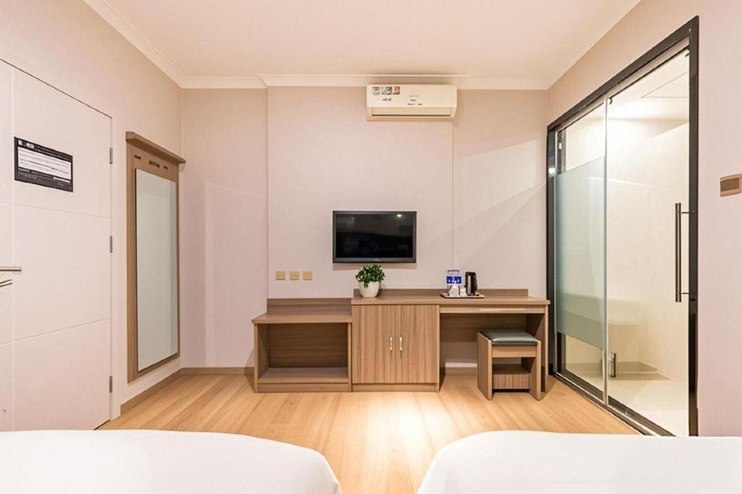 Qiqiaowu Hotel Beijing Daxing Airport Line Caoqiao Subway Station Branch Exteriér fotografie